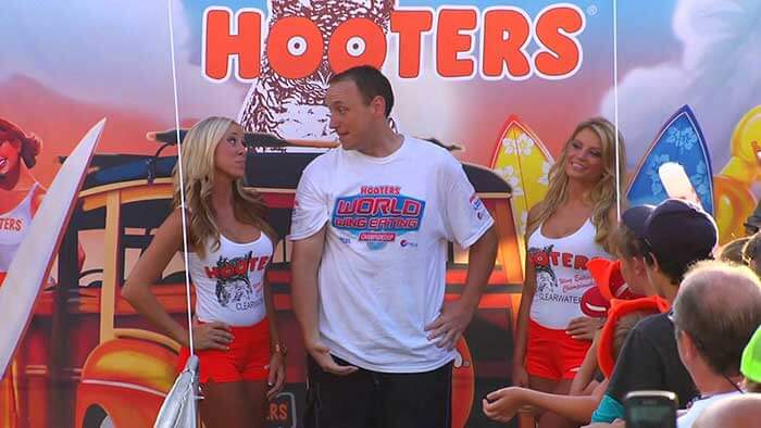 Hooters chicken wing eating contest