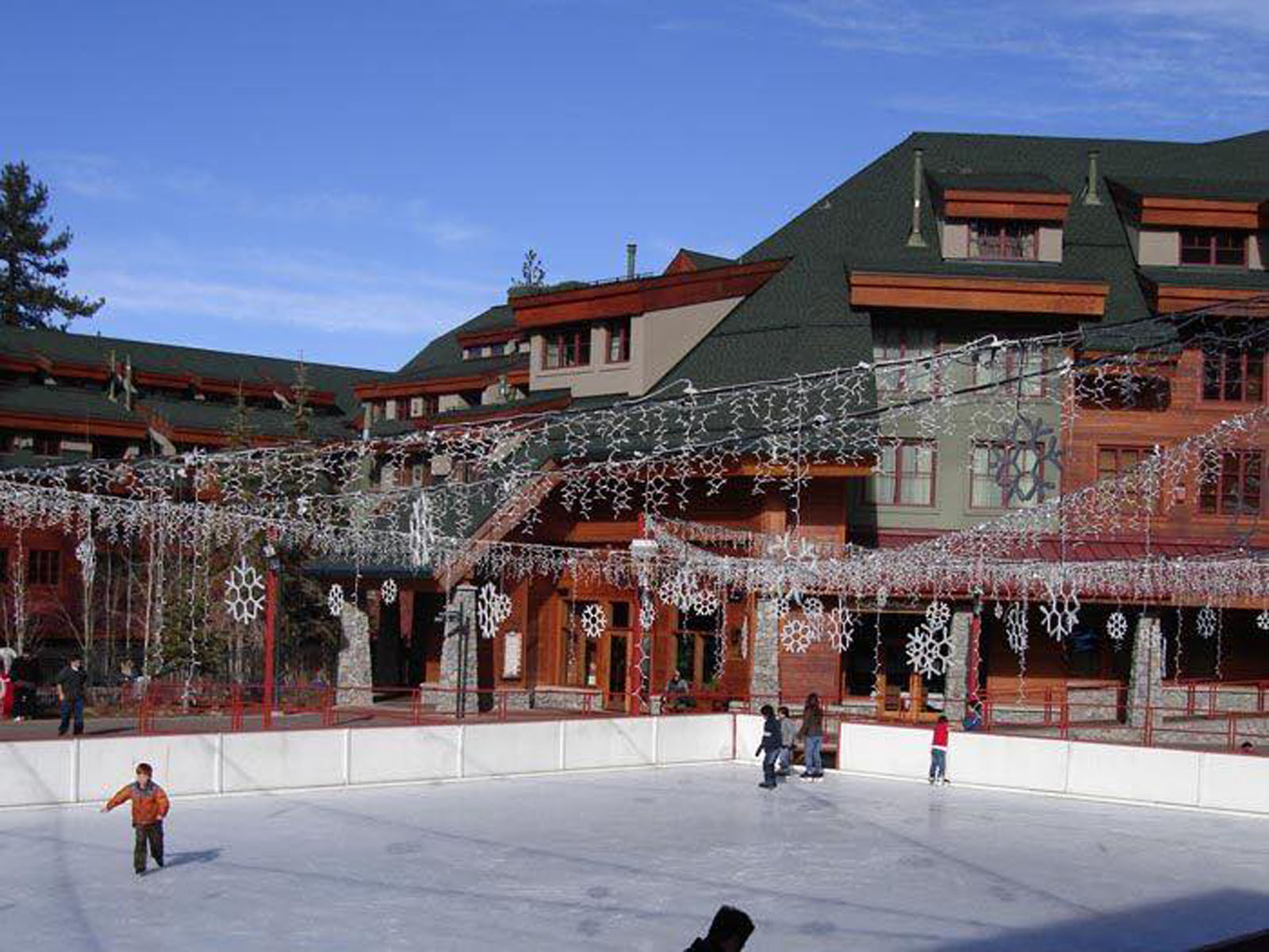 heavenly village ice rink